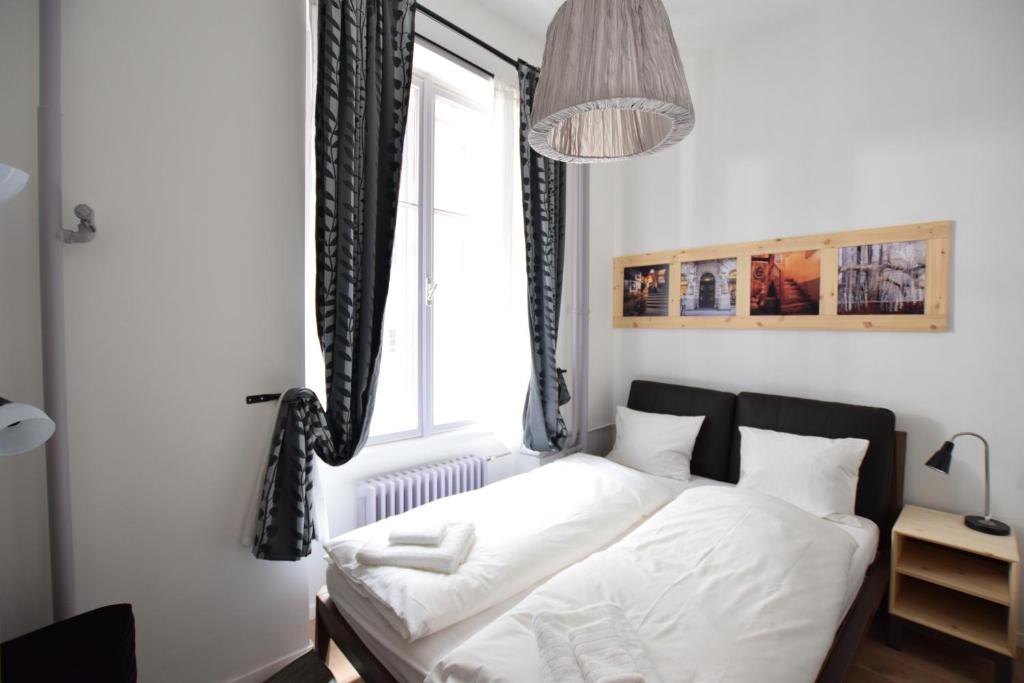 Posteľ alebo postele v izbe v ubytovaní Luxury Apartment by Hi5 - Bajcsy Suite