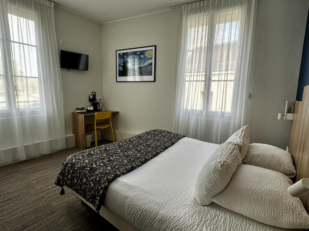 Logis Hôtel Maison Voltaire - Comfort Double Room