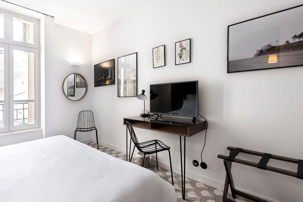 Urban Style Hotel des Carmes - Deluxe Double Room