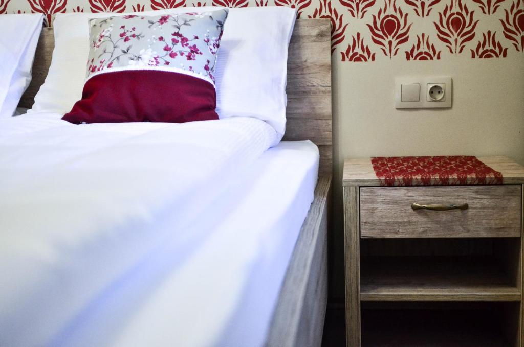 Páva Apartmanház - Appartamento Con Una Camera Da Letto