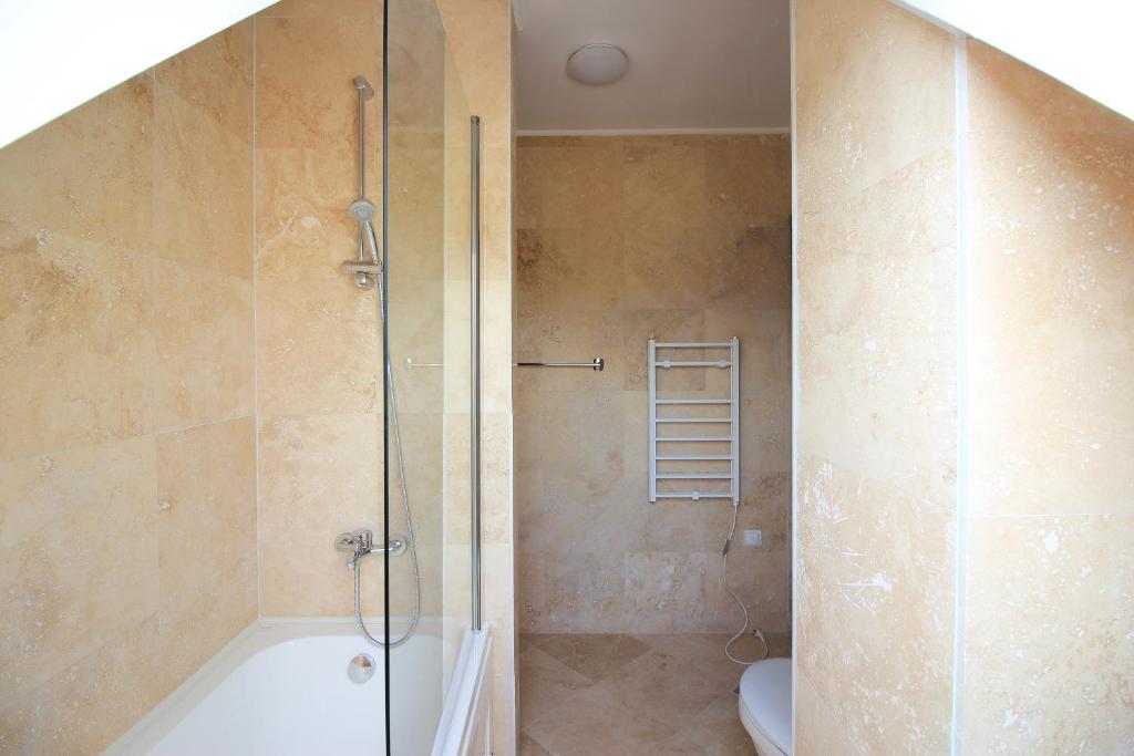 Koupelna v ubytování Chamkoria Chalets