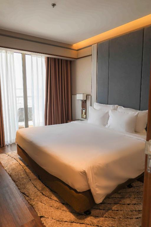 Suite Nhìn Ra Thành Phố