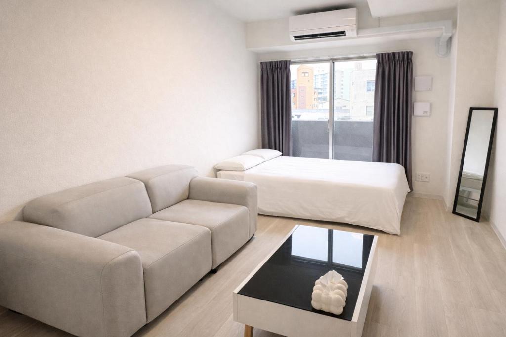 Easy access to Namba,Shinsekai G403