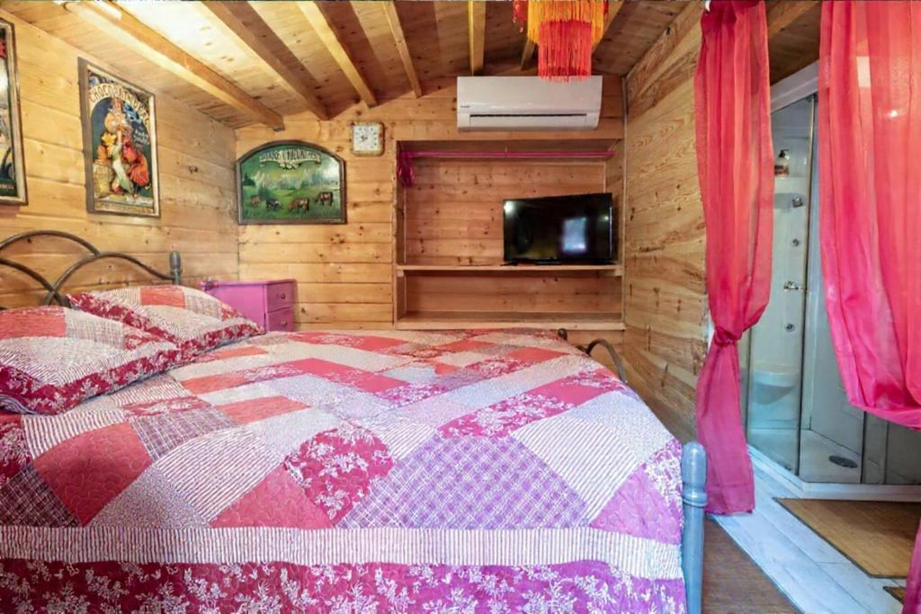 Le Portel des Arnaud Chambres d'Hôtes - Double Room With Terrace