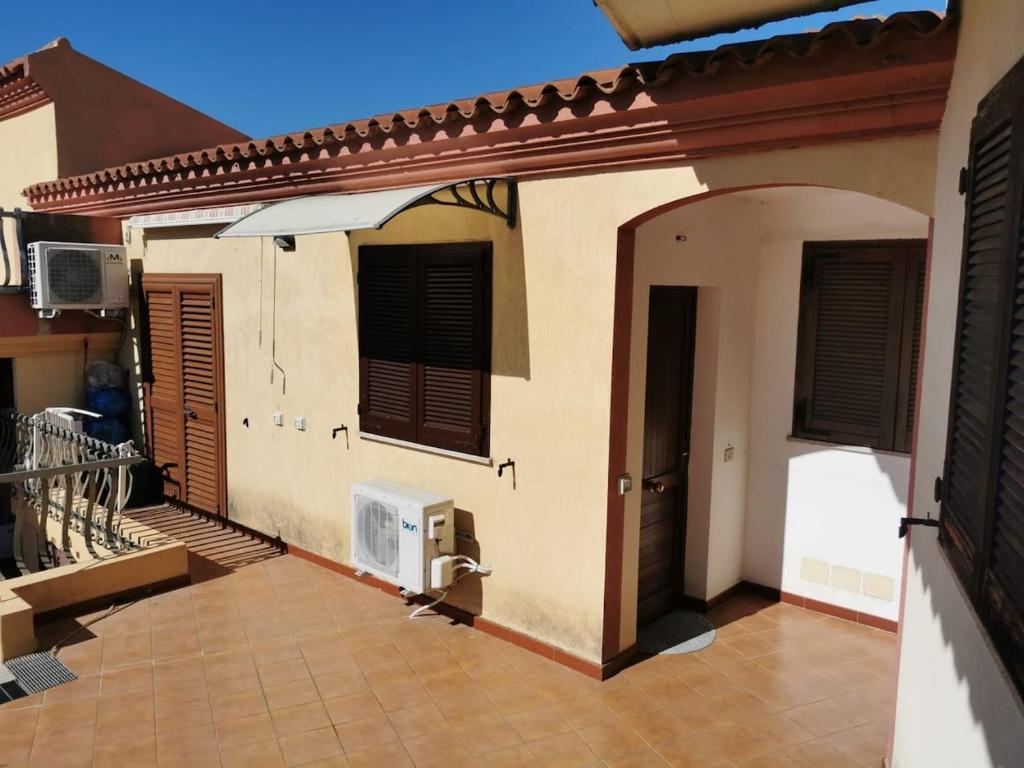 Cozy Apartment in Trinità dAgultu Near the Sea - Appartamento Con 1 Camera Da Letto