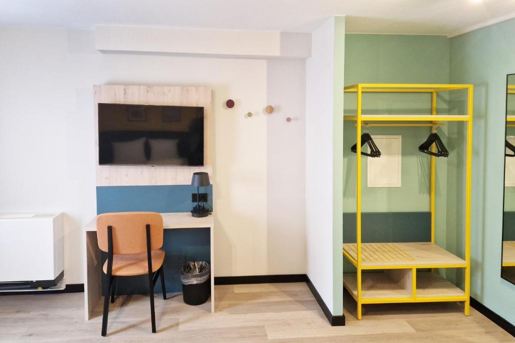 Hotel Boulevard - Standard Queen Room