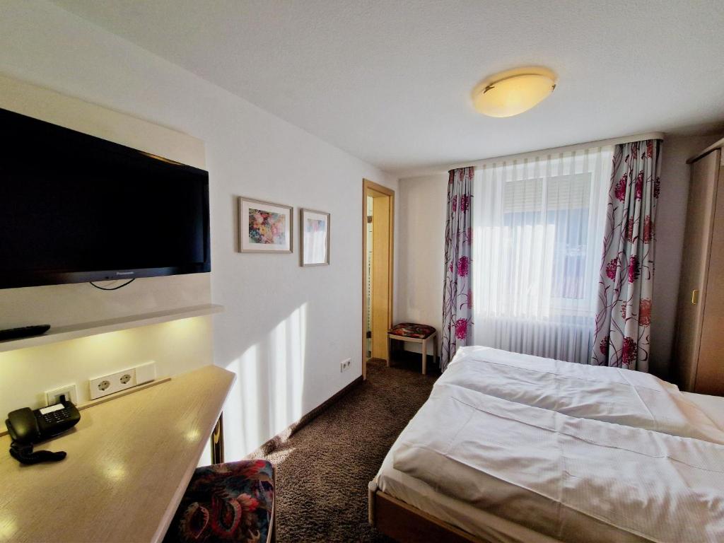 Blume Hausach I Hotel & Restaurant - Quarto Económico No Edifício Principal