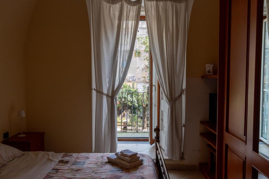 Bellini Holiday Home - Appartamento con balcone NAPOLI