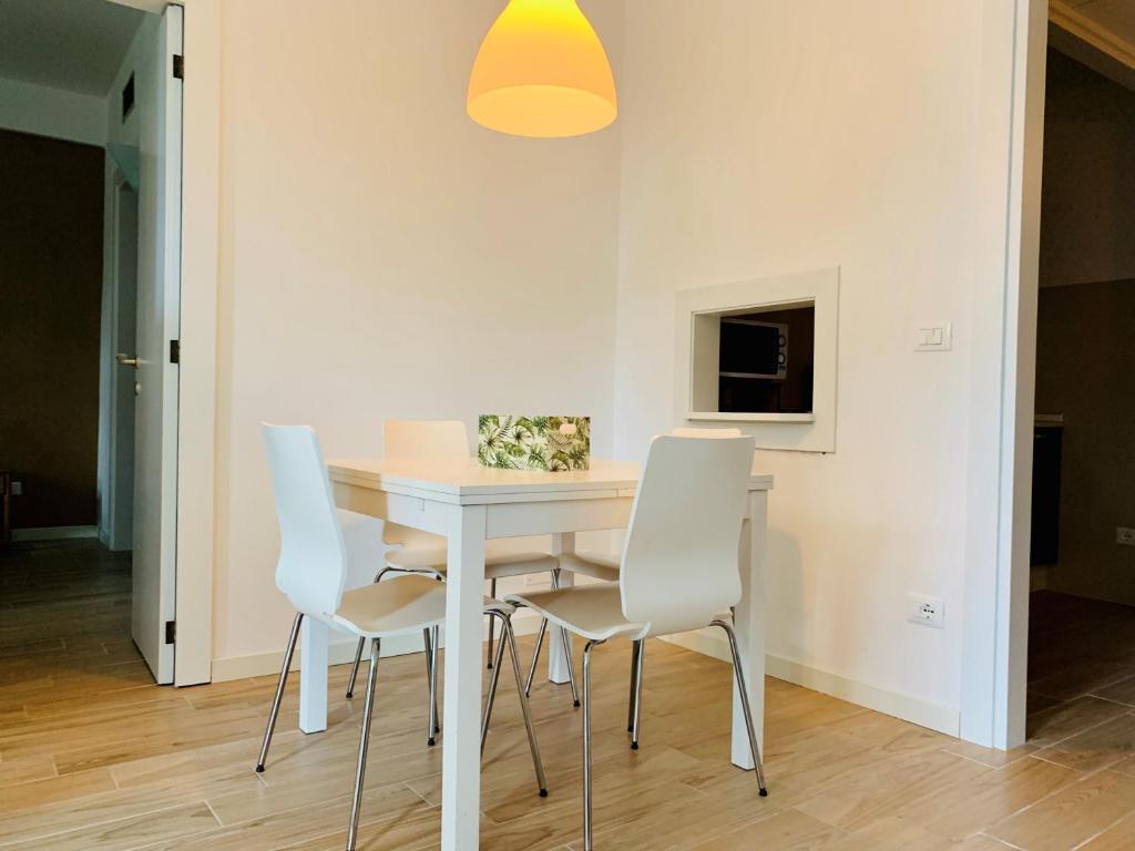 Front Lake Apartment Bardolino - One-Bedroom Apartment