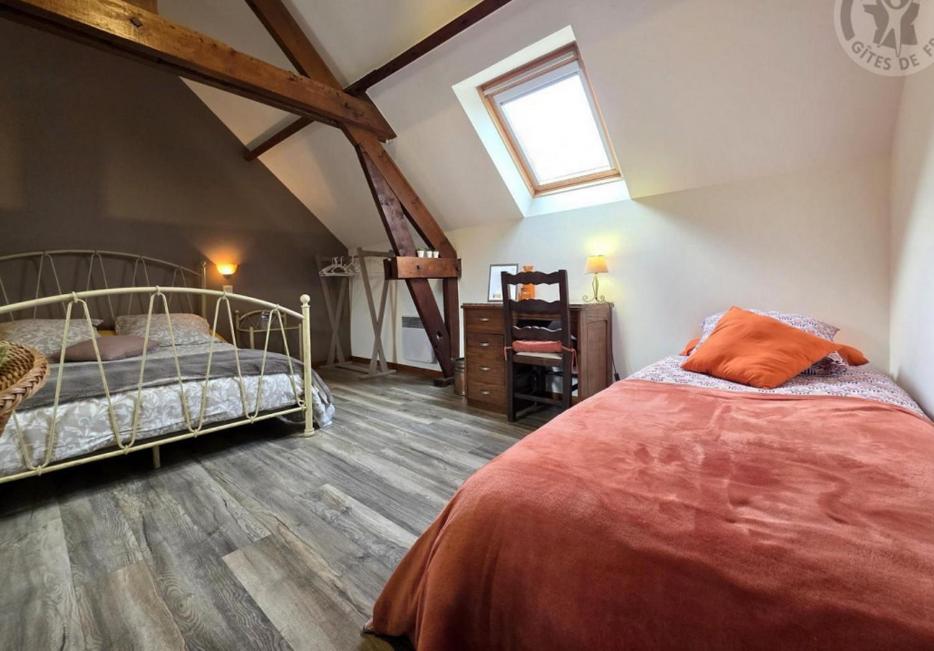 Ferme de la Forterie Verlinghem - Triple Room With Private Bathroom