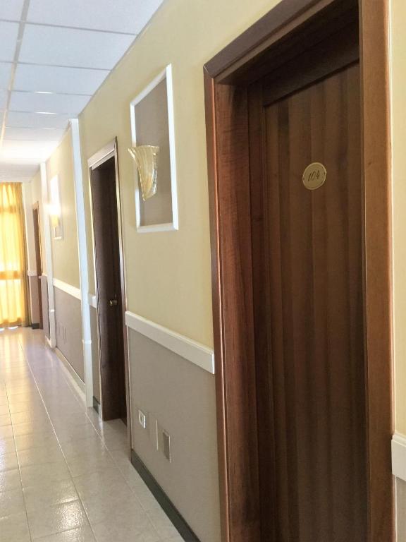 Hotel Marco Polo SELF CHECK-IN - Resim 12