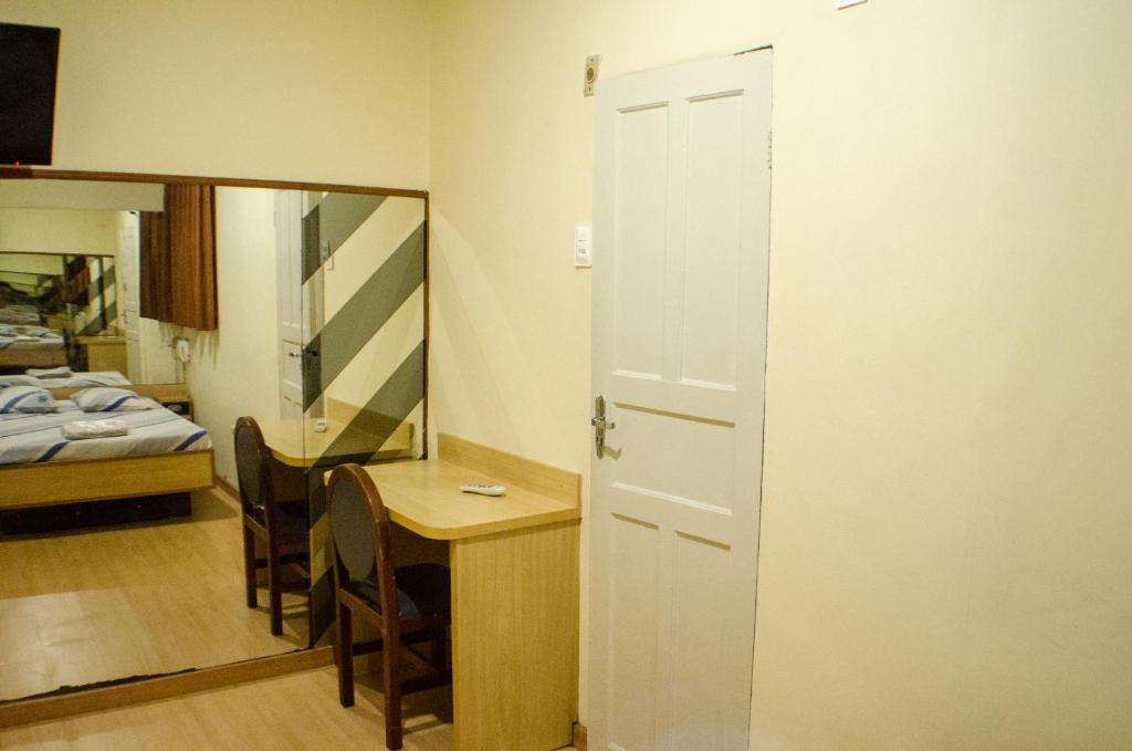  Hotel Ordenes (Adult Only)
