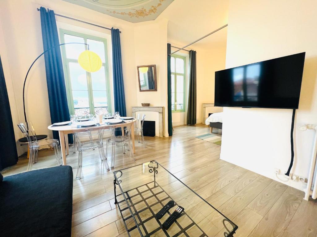 Le Bourgeois - Elegant 3P - Sea View - 700m Palais