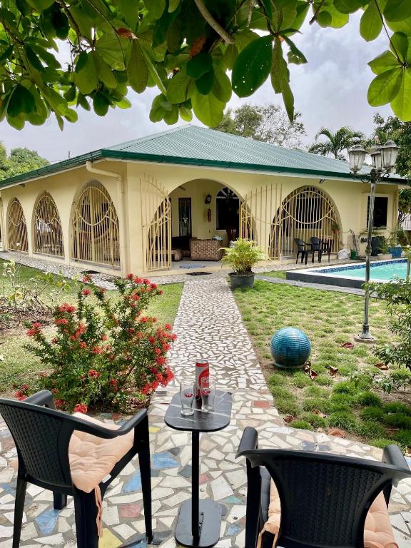 Eigen knusse bungalow met prive zwembad