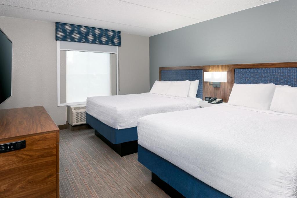 Hampton Inn & Suites Charlottesville at the University photo