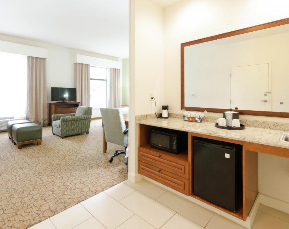 Hampton Inn Hickory - King Studio - Non-Smoking