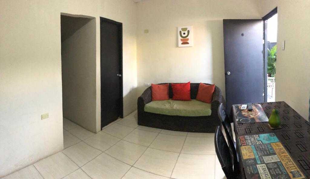 Zona d'estar a Suite girasol
