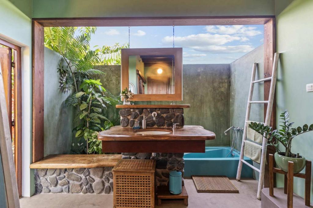 Tropical 2BR Bungalow with Private Pool - photo 12 - Tahiti, Polynésie