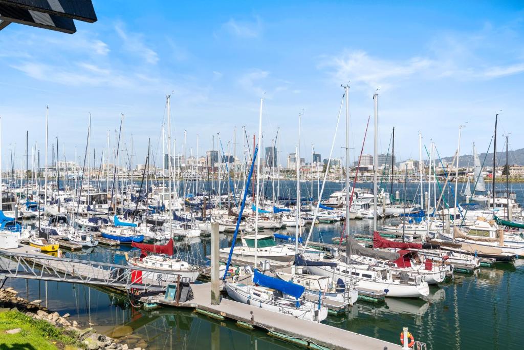 Marina Village Inn photo