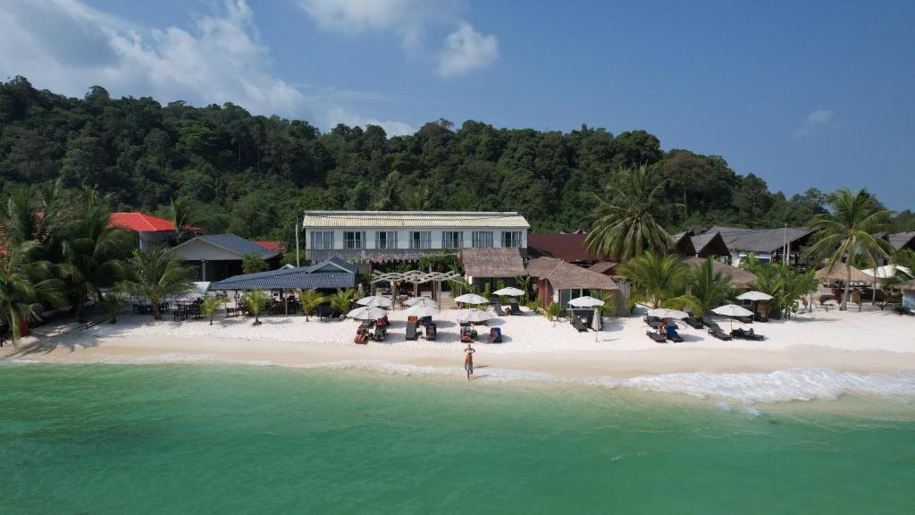 an aerial view of a resort on a beach at WHITE SAND ARK RESORT in Koh Rong Island