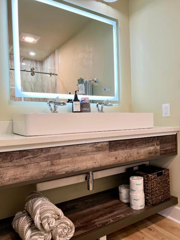 Helena's Place, Exclusive End Unit Townhouse photo