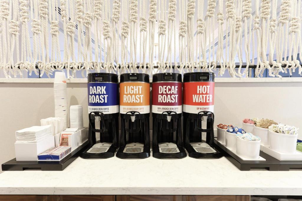 Hampton Inn Miami-Coconut Grove/Coral Gables photo