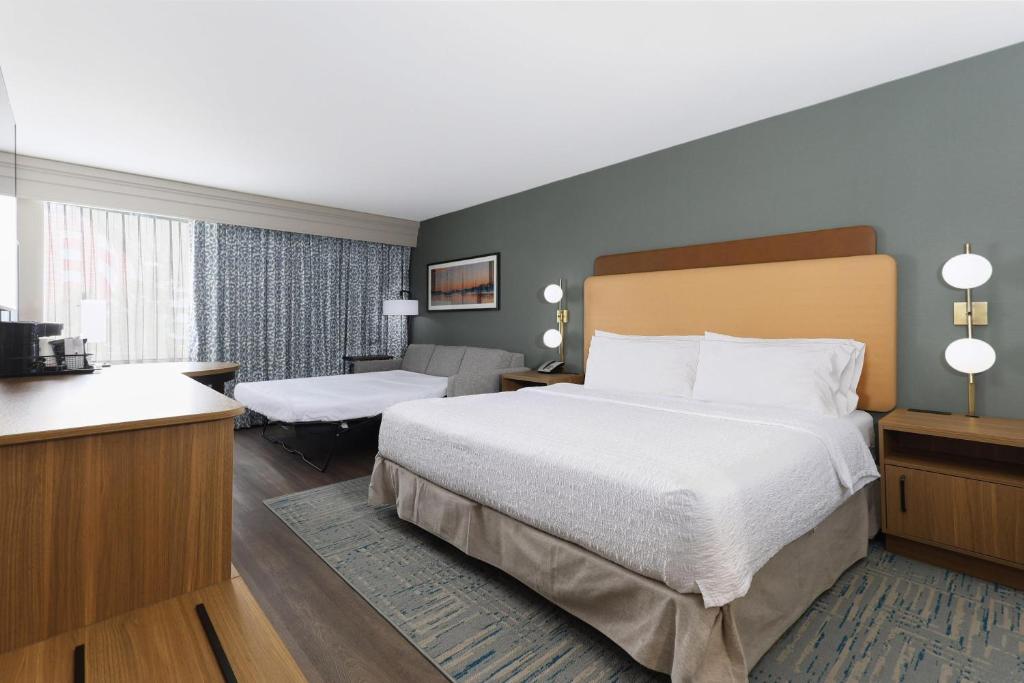 Hampton Inn Miami-Coconut Grove/Coral Gables photo