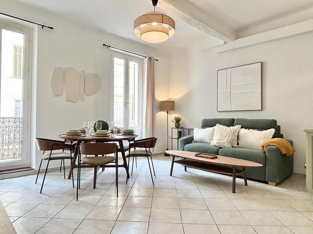 Cannes 2 bedrooms apartment - 11CA