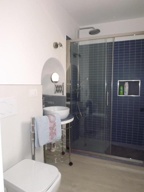 A bathroom at Casa Ginebras