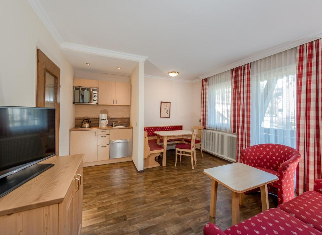 Kuchyňa alebo kuchynka v ubytovaní Appartement Resort Hanneshof