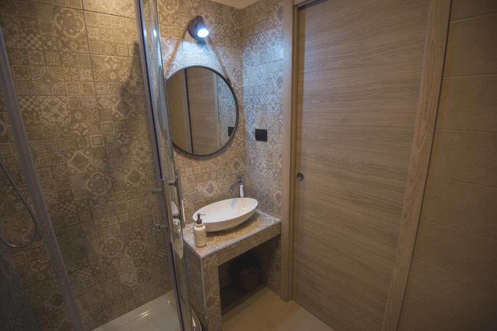 Łazienka w obiekcie Elegant B&B - Il Vicolo storico
