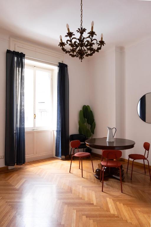 Stylish Apartment walking distance Duomo Mirable PM