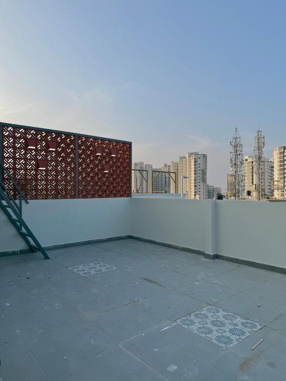HomeSlice Sarjapur - Balcony Rooms photo