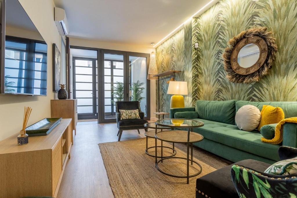 Stylish 2-Bed Apartment for 3 in Chamberí