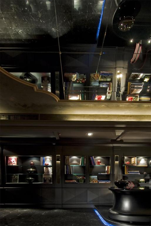 a room with a shelf with food on it at Hotel Palazzo Barbarigo Sul Canal Grande in Venice