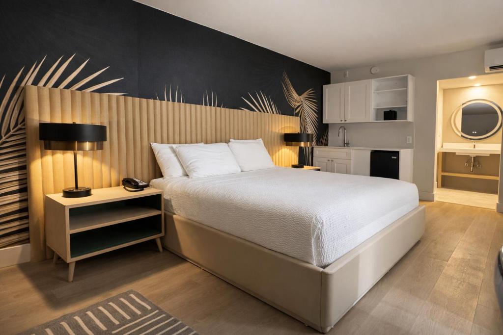 The Harrison Hotel Downtown Hollywood FL, an Ascend Collection Hotel photo