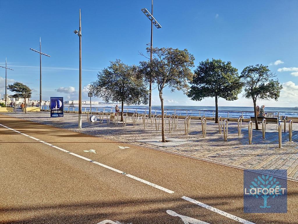 Appartement T4 face mer avec garage aux Sables d'Olonne, à 350m du centre-ville - FR-1-331-1