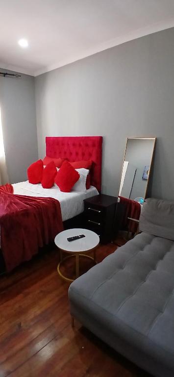 ABC ACCOMMODATION BELLVILLE CAPE TOWN 25 VAN NIEKERK STREET OAKDALE BELLVILLe photo