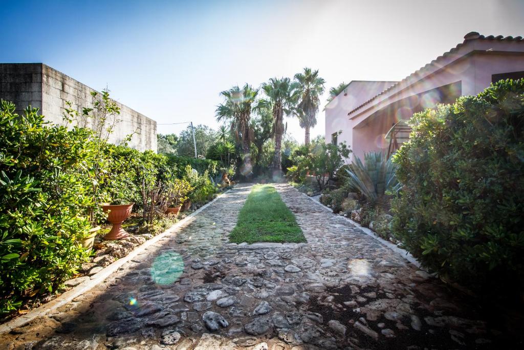 A garden outside I Giardini Dell'Agave