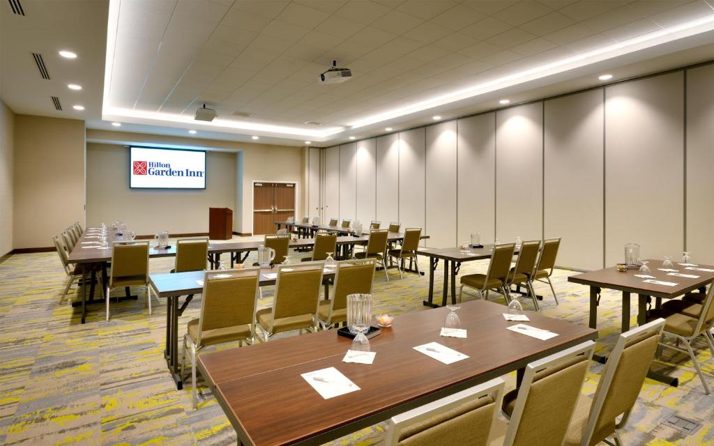 Hilton Garden Inn Boise Downtown photo