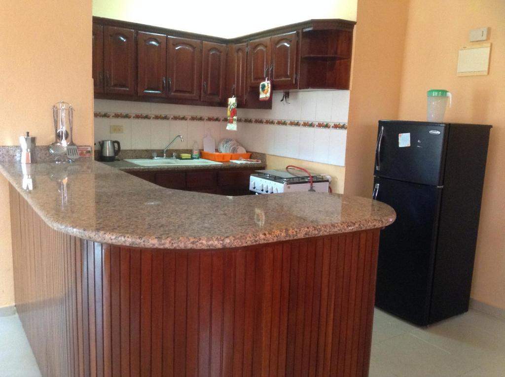 White Sands shared apartments - Queen Room Met Balkon