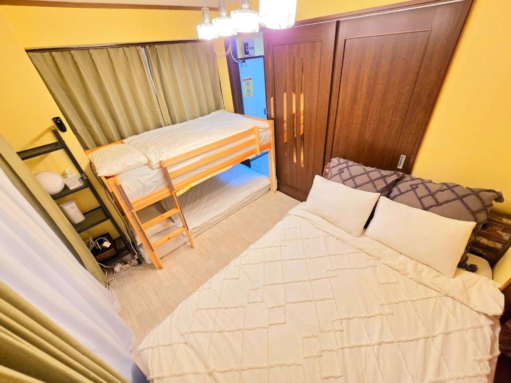 202 - Tokyo Ueno, 5 Min to Uguisudani Station, Entire Apartment for 4