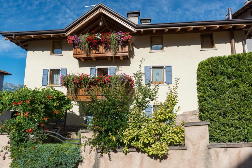 Vonkajšia záhrada v ubytovaní Agritur Casa Fabri