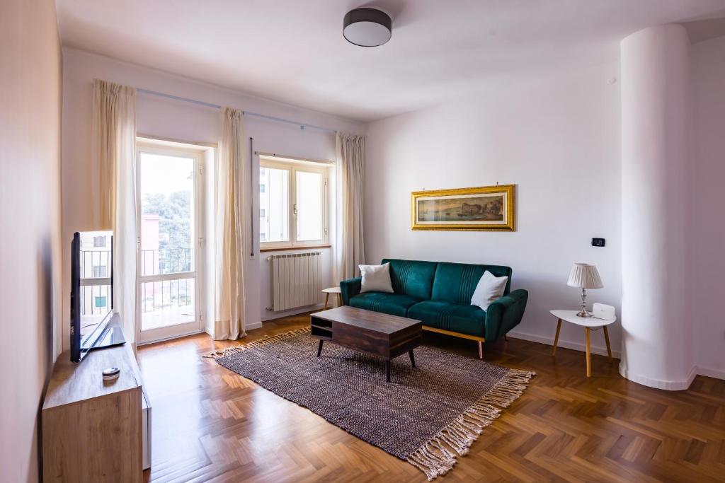 Capodimonte Woods Retreat - Private Parking