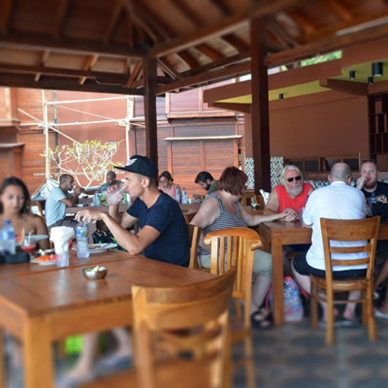 Caspla Beach Hotel Resto and Bar