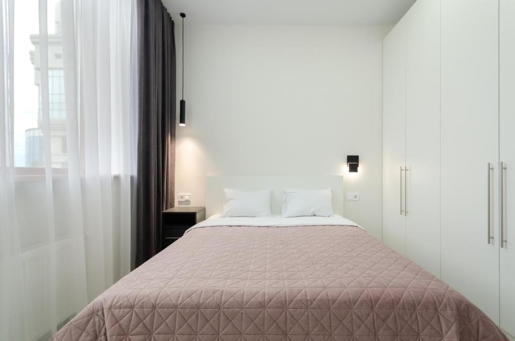 14-7 Diplomat Hall, Zhylianska 59, Kyiv centre, stunning city view, 15 kW backup power, Petrovdim Apartment фото 2