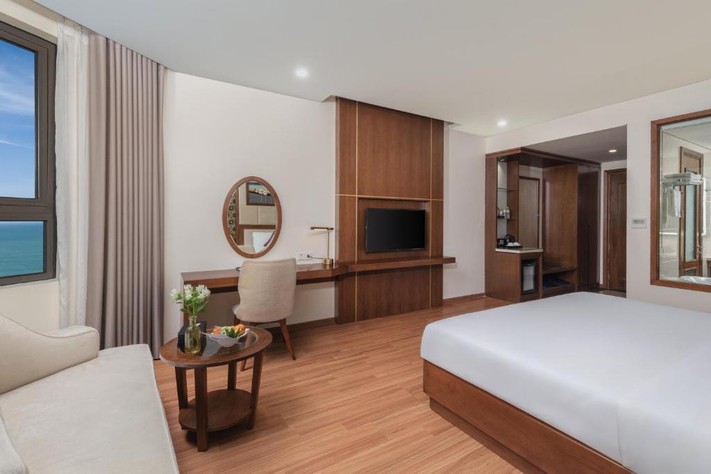 Phòng Grand Giường Đôi, Nhìn Một Phần Ra Biển Với Trà Chiều/Đợt Lưu Trú