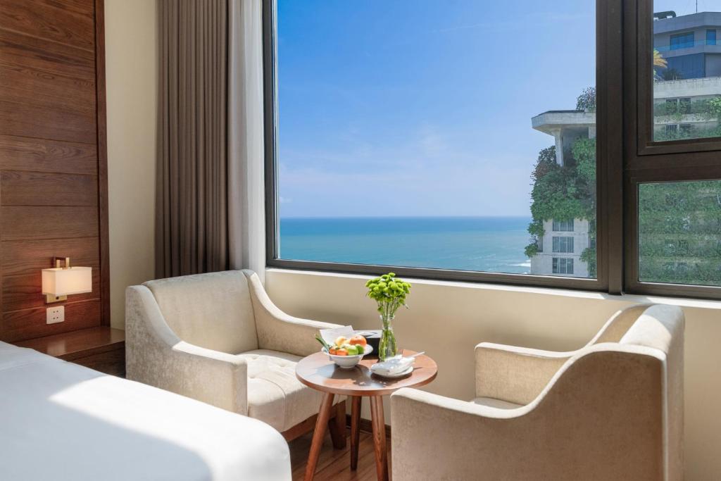 Phòng Deluxe Giường Đôi, Nhìn Một Phần Ra Biển Với Trà Chiều/Đợt Lưu Trú