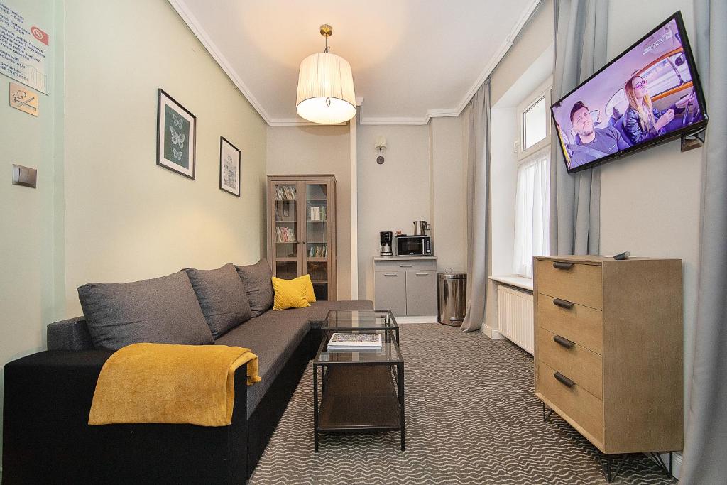 CIENISTA 7 APARTMENTS - One-Bedroom Suite