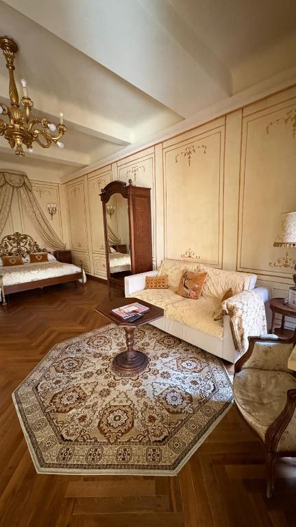 Palazzo Lari Sarzana - Historic Boutique Rooms - Superior Queen Kamer Met 2 Queensize Bedden